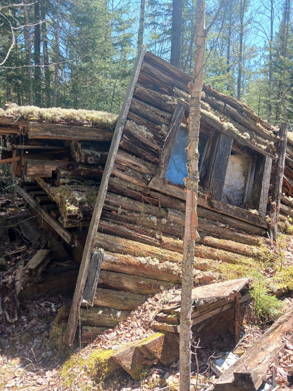 An image of Abandoned and Old Places